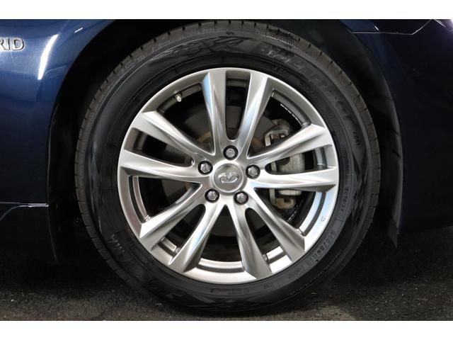 フーガハイブリッド ベースグレード　後期型／本革パッケージ／サンルーフ／全方位運転支援システム／インテリジェントクルーズコントロール／アラウンドビューモニター／ＬＥＤヘッドライト／１８インチＡＷ／ＥＴＣ／シートヒーター＆ベンチレーション（29枚目）