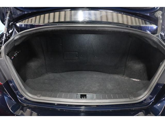 フーガハイブリッド ベースグレード　後期型／本革パッケージ／サンルーフ／全方位運転支援システム／インテリジェントクルーズコントロール／アラウンドビューモニター／ＬＥＤヘッドライト／１８インチＡＷ／ＥＴＣ／シートヒーター＆ベンチレーション（42枚目）