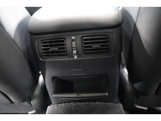 フーガハイブリッド ベースグレード　後期型／本革パッケージ／サンルーフ／全方位運転支援システム／インテリジェントクルーズコントロール／アラウンドビューモニター／ＬＥＤヘッドライト／１８インチＡＷ／ＥＴＣ／シートヒーター＆ベンチレーション（61枚目）