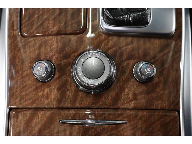 フーガハイブリッド ベースグレード　後期型／本革パッケージ／サンルーフ／全方位運転支援システム／インテリジェントクルーズコントロール／アラウンドビューモニター／ＬＥＤヘッドライト／１８インチＡＷ／ＥＴＣ／シートヒーター＆ベンチレーション（69枚目）