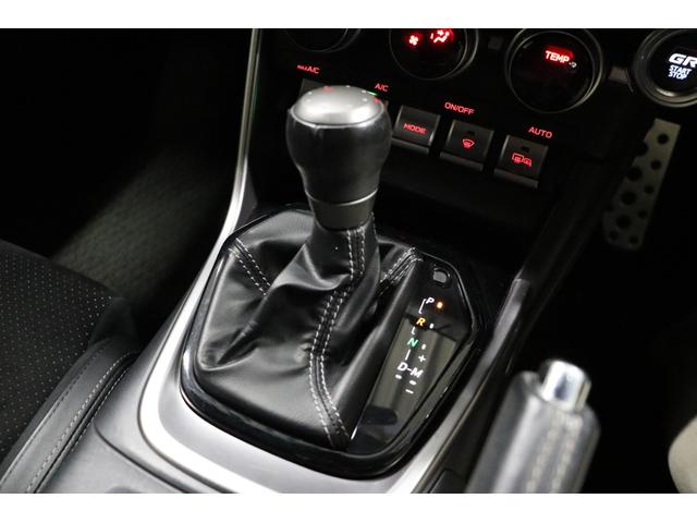 GR86 RZ 1オーナー/アイサイトコアテクノロジー/LEDヘッドライト/純正ナビ/バックカメラ/フルセグTV/純正18インチアルミ/GRエンブレム付革巻きステアリング/左右独立温度調整オートエアコン/Rフォグ(11枚目)