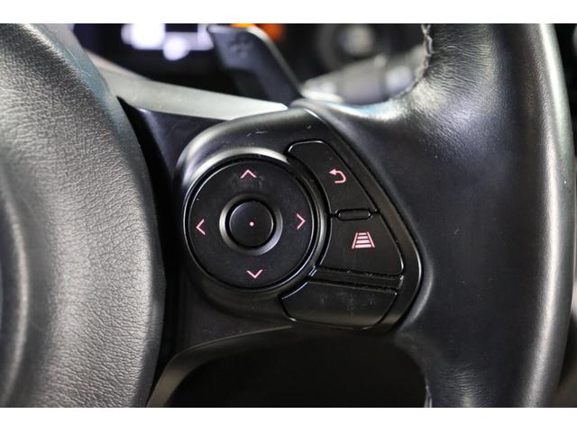 GR86 RZ 1オーナー/アイサイトコアテクノロジー/LEDヘッドライト/純正ナビ/バックカメラ/フルセグTV/純正18インチアルミ/GRエンブレム付革巻きステアリング/左右独立温度調整オートエアコン/Rフォグ(13枚目)