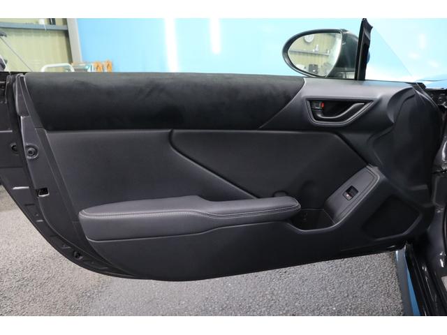 GR86 RZ 1オーナー/アイサイトコアテクノロジー/LEDヘッドライト/純正ナビ/バックカメラ/フルセグTV/純正18インチアルミ/GRエンブレム付革巻きステアリング/左右独立温度調整オートエアコン/Rフォグ(41枚目)