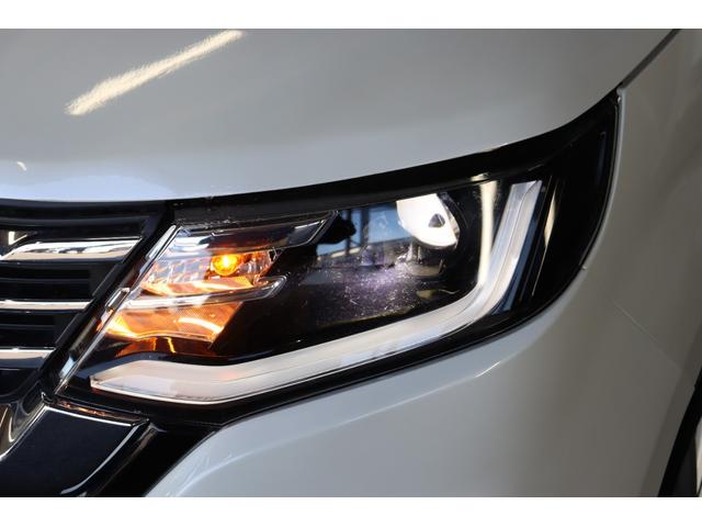 ソリオ ハイブリッドＭＸ　全方位カメラ／純正９インチナビ／ＬＥＤヘッドライト／禁煙車／シートヒーター／パワースライドドア／セーフティサポート／オートエアコン／オートライト／Ｂｌｕｅｔｏｏｔｈ／スマートキー／クリアランスソナー（22枚目）