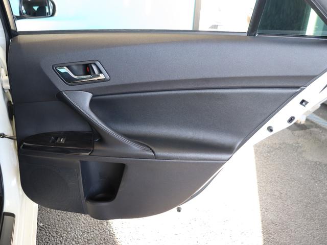 マークX 250G Sパッケージリラックスセレクション サンルーフ/革シート/シートヒーター/純正エアロ/カロッツェリアナビ/Bluetooth/ミュージックサーバー/スマートキー/オートライト/HIDヘッドライト/パワーシート/ETC/ローダウン(56枚目)