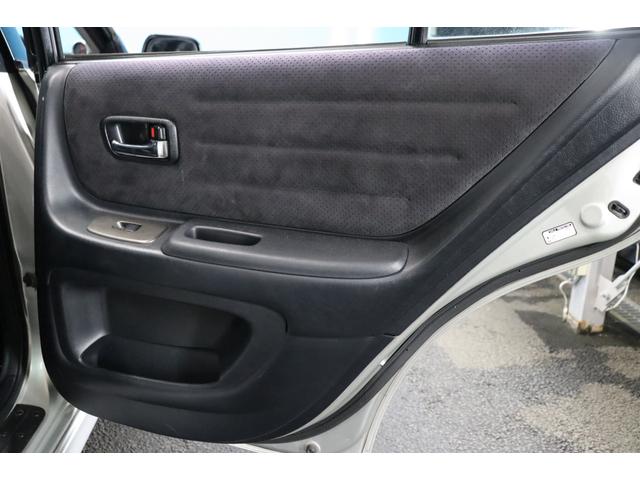 アルテッツァ RS200 Lエディション ムーンルーフ/TRDマフラー/TEINE車高調・ローダウン/DIXCEL製ブレーキパッド/戸田レーシングフライホイール/大型リアスポイラー/AVSモデル17AW/カロッツェリアナビ/Rカメラ/ETC(38枚目)