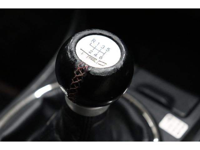 アルテッツァ RS200 Lエディション ムーンルーフ/TRDマフラー/TEINE車高調・ローダウン/DIXCEL製ブレーキパッド/戸田レーシングフライホイール/大型リアスポイラー/AVSモデル17AW/カロッツェリアナビ/Rカメラ/ETC(49枚目)