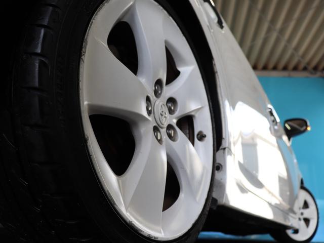 プリウス Ｓツーリングセレクション・Ｇ’ｓ　後期／禁煙／ＡＬＰＩＮＥＢＩＧ－Ｘ９インチナビ／ＥＴＣ／バックカメラ／フルセグ／Ｂｌｕｅｔｏｏｔｈ接続／ＨＩＤヘッドライト／フォグランプ（32枚目）