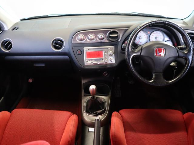 インテグラ タイプＲ　後期型／走行距離８７０００キロ台！／禁煙車／６ＭＴ車／純正赤レカロシート／純正エアロパーツ装着済み！／ＣＤ＆６スピーカー／純正１７インチアルミホイール／ＨＩＤライト／フロントフォグランプ（5枚目）