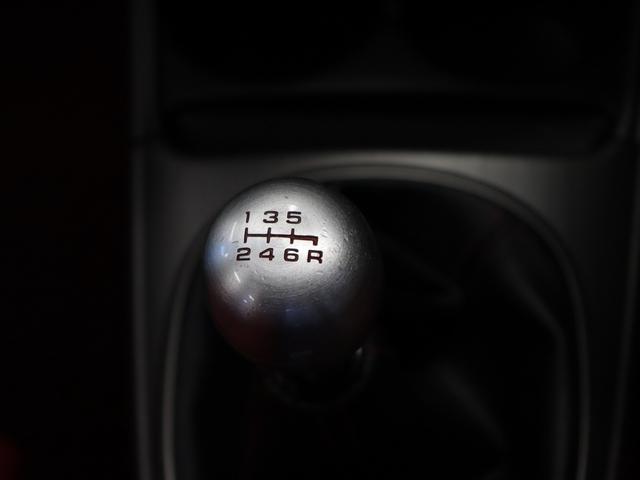 インテグラ タイプＲ　後期型／走行距離８７０００キロ台！／禁煙車／６ＭＴ車／純正赤レカロシート／純正エアロパーツ装着済み！／ＣＤ＆６スピーカー／純正１７インチアルミホイール／ＨＩＤライト／フロントフォグランプ（50枚目）