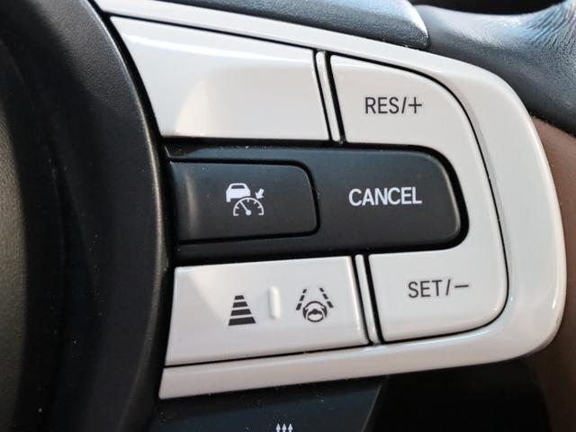 フィット ｅ：ＨＥＶリュクス　ブラウン革ハーフレザーシート／コンフォートビューパッケージ／置くだけ充電／純正８インチナビ／バックカメラ／Ｂｌｕｅｔｏｏｔｈ接続／衝突軽減ブレーキ／アダプティブクルーズコントロール（13枚目）