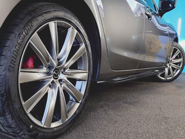 【ホイール】キズもすくなく輝きがある綺麗なホイールです！ご不明点やご来店のお際は是非お電話でご連絡下さい！