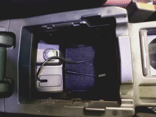 レヴォーグ １．６ＳＴＩスポーツアイサイト　サンルーフ／アイサイトＶｅｒ３／ＳＴＩダウンサス／純正７インチナビ／バックカメラ＆サイドカメラ／ドライブレコーダー／ＥＴＣ／ＵＳＢ入力／ターボ／ＬＥＤライト／レザーシート／パワーシート／シートヒーター（70枚目）