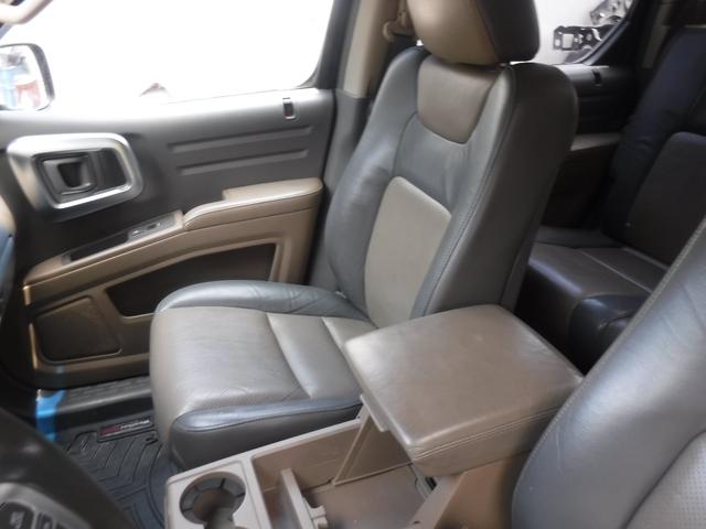 リッジライン ＲＴＬ　サンルーフ　１９インチ　ワークアルミホイール　パナソニックナビ　バックカメラ新品　サイド　フロントカメラ　キャリパーローター１台分新品　デイライト　オートクルーズ　レザーシート（18枚目）