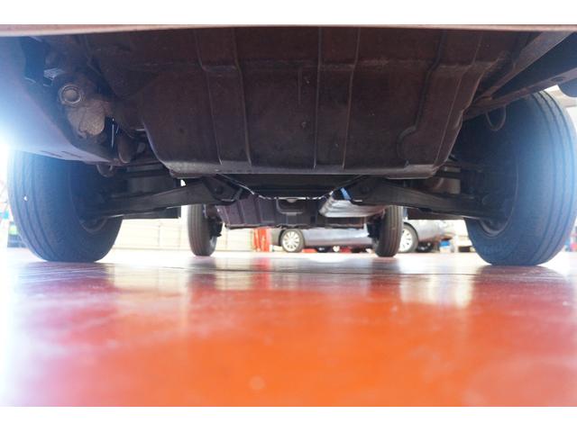 TB 三方開 4WD 5速MT AC/PS 作業灯 ドアバイザー付 禁煙(30枚目)
