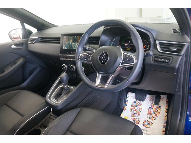 ルーテシア Ｅ－テックハイブリッド　レザーパック　アクティブブレーキ　レーンキープアシスト　　クルーズコントロール　純正ナビ　Ｂカメラ　ＴＶ　前後ドライブレコーダー　障害物センサー　革シート　シートヒーター　ＥＴＣ　禁煙　スマートキー　ＵＳＢ端子（22枚目）