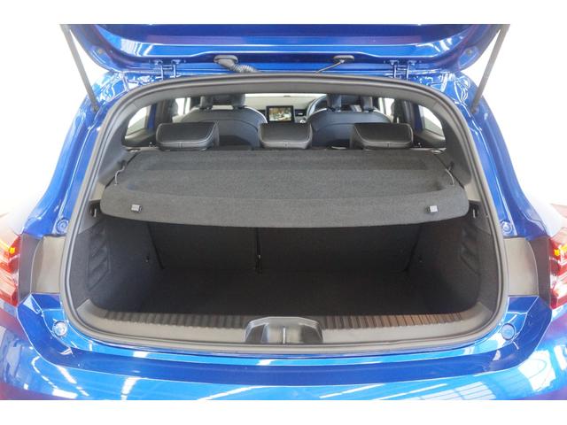 ルーテシア Ｅ－テックハイブリッド　レザーパック　アクティブブレーキ　レーンキープアシスト　　クルーズコントロール　純正ナビ　Ｂカメラ　ＴＶ　前後ドライブレコーダー　障害物センサー　革シート　シートヒーター　ＥＴＣ　禁煙　スマートキー　ＵＳＢ端子（32枚目）