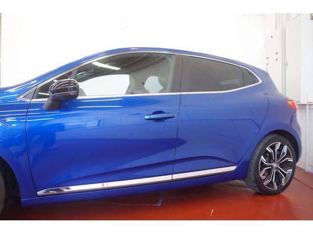 ルーテシア Ｅ－テックハイブリッド　レザーパック　アクティブブレーキ　レーンキープアシスト　　クルーズコントロール　純正ナビ　Ｂカメラ　ＴＶ　前後ドライブレコーダー　障害物センサー　革シート　シートヒーター　ＥＴＣ　禁煙　スマートキー　ＵＳＢ端子（36枚目）