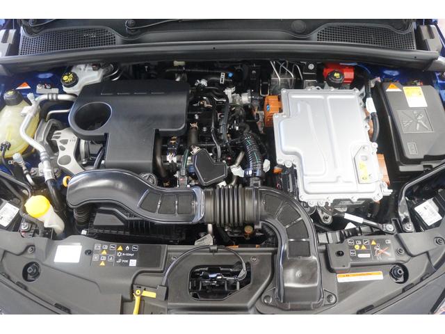 ルーテシア Ｅ－テックハイブリッド　レザーパック　アクティブブレーキ　レーンキープアシスト　　クルーズコントロール　純正ナビ　Ｂカメラ　ＴＶ　前後ドライブレコーダー　障害物センサー　革シート　シートヒーター　ＥＴＣ　禁煙　スマートキー　ＵＳＢ端子（57枚目）