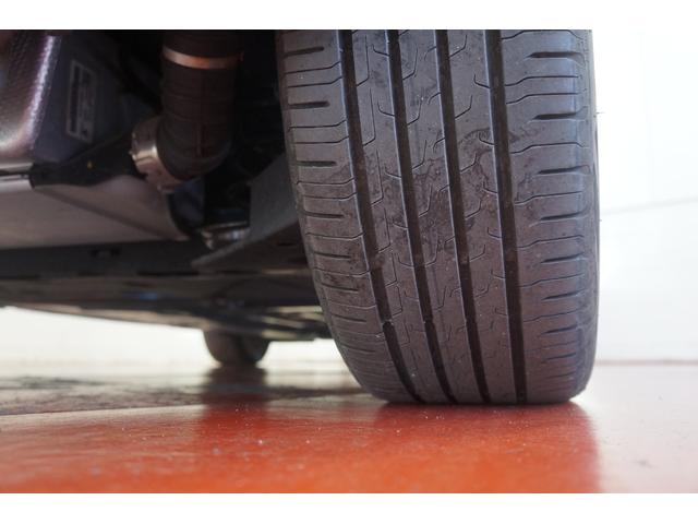 ルーテシア Ｅ－テックハイブリッド　レザーパック　アクティブブレーキ　レーンキープアシスト　　クルーズコントロール　純正ナビ　Ｂカメラ　ＴＶ　前後ドライブレコーダー　障害物センサー　革シート　シートヒーター　ＥＴＣ　禁煙　スマートキー　ＵＳＢ端子（60枚目）