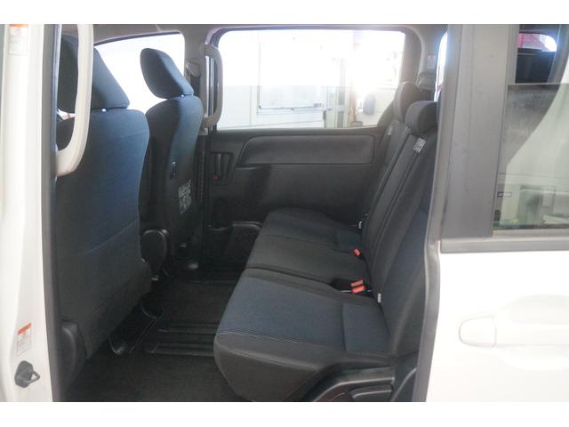 ノア Ｘ　Ｖパッケージ　純正ナビ　Ｂカメラ　ＴＶ　両側Ｓドア　ダブルオートエアコン　電動ドアミラー　ＥＴＣ　ドライブレコーダー　禁煙　キーレスキー　Ｂｌｕｅｔｏｏｔｈ接続（27枚目）