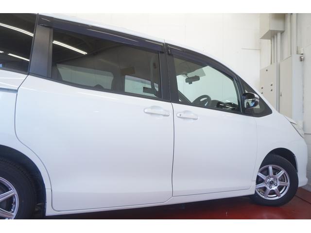 ノア Ｘ　Ｖパッケージ　純正ナビ　Ｂカメラ　ＴＶ　両側Ｓドア　ダブルオートエアコン　電動ドアミラー　ＥＴＣ　ドライブレコーダー　禁煙　キーレスキー　Ｂｌｕｅｔｏｏｔｈ接続（41枚目）