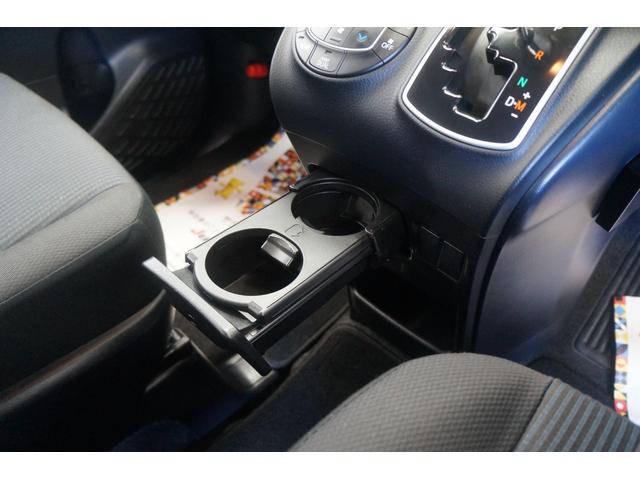 ノア Ｘ　Ｖパッケージ　純正ナビ　Ｂカメラ　ＴＶ　両側Ｓドア　ダブルオートエアコン　電動ドアミラー　ＥＴＣ　ドライブレコーダー　禁煙　キーレスキー　Ｂｌｕｅｔｏｏｔｈ接続（49枚目）