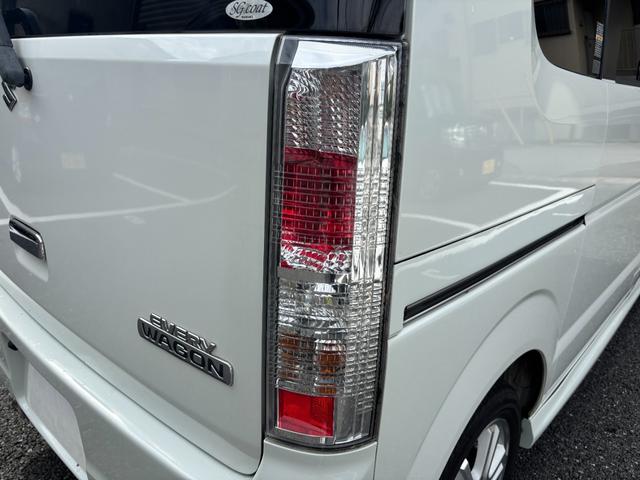 リアテールはメーカー独自の作りになっております!!