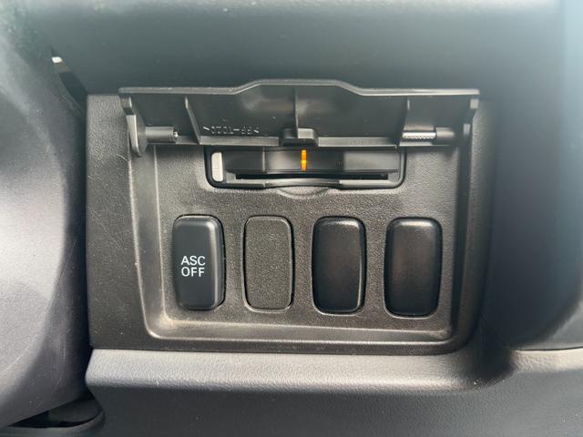 デリカD:5 シャモニー 買取り直販車 ナビ バックカメラ 4WD 両側電動スライドドア 後席モニター 7人乗り パワーシート シートヒーター クルコン HIDライト フォグ スマートキー 禁煙車 パドルシフト 純正アルミ(21枚目)