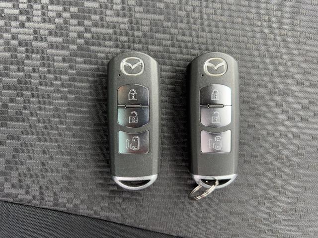 プレマシー 20CS エアロスタイル ツーリングセレ ナビTV バックモニター 電動スライドドア アルパイン後席モニター ETC ケンスタイルエアロ スマートキー HIDライト 純正アルミ フォグ 禁煙車 スペヤーキー ステアリングスイッチ(17枚目)