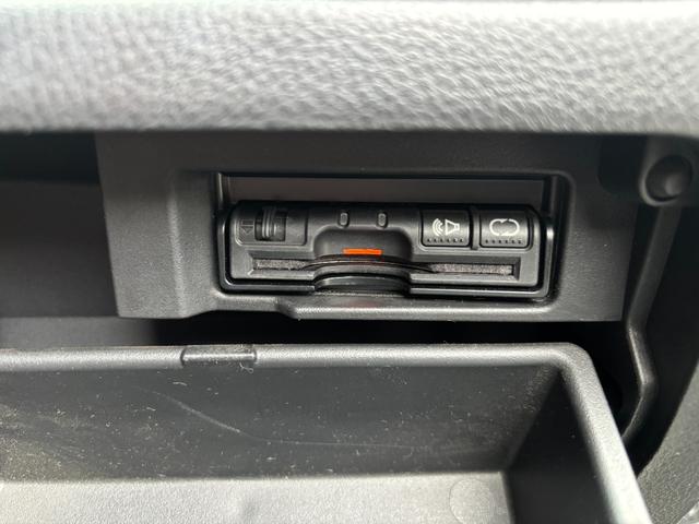 セレナ ハイウェイスター Vセレクション ナビTV バックモニター 両側電動スライドドア 日産点検整備車24/25/26/27/28/30/2/4記録簿あり ETC HIDライ 純正アルミ プッシュスタート クルコン スペヤーキー フォグ(16枚目)