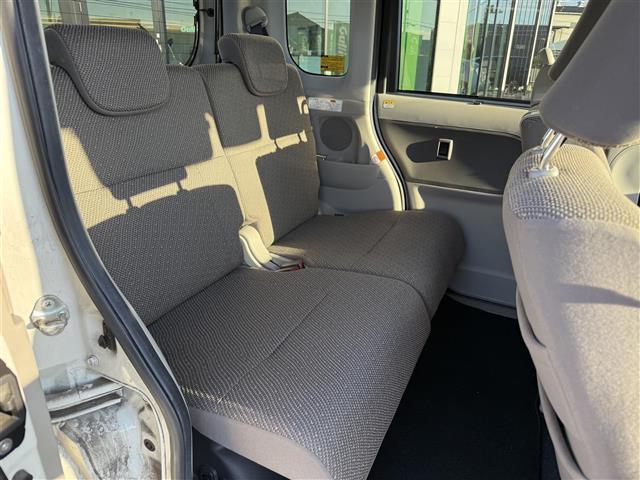 シフォン G スマートアシスト ベンチシート キーレス メモリーナビ 衝突軽減装置 ABS 横滑り防止装置 フルセグ シートヒーター オートハイビーム スマートキー オートライト DVD アイドリングストップ ETC オートエアコン(16枚目)