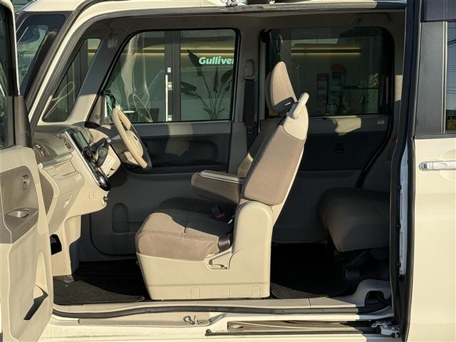 シフォン G スマートアシスト ベンチシート キーレス メモリーナビ 衝突軽減装置 ABS 横滑り防止装置 フルセグ シートヒーター オートハイビーム スマートキー オートライト DVD アイドリングストップ ETC オートエアコン(19枚目)