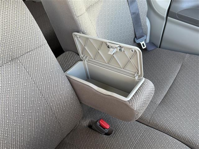 シフォン G スマートアシスト ベンチシート キーレス メモリーナビ 衝突軽減装置 ABS 横滑り防止装置 フルセグ シートヒーター オートハイビーム スマートキー オートライト DVD アイドリングストップ ETC オートエアコン(41枚目)