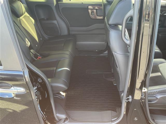 N-BOXカスタム G・EXターボホンダセンシング 車線逸脱防止 ブルートゥースオーディオ Rカメ エアロ ナビTV サイドエアバッグ タ-ボ LEDヘットライト ETC USB接続 Fセグ 横滑り防止 AUX パワーステアリング ドライブレコーダー(12枚目)