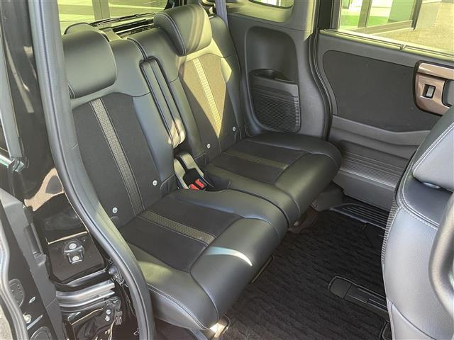 N-BOXカスタム G・EXターボホンダセンシング 車線逸脱防止 ブルートゥースオーディオ Rカメ エアロ ナビTV サイドエアバッグ タ-ボ LEDヘットライト ETC USB接続 Fセグ 横滑り防止 AUX パワーステアリング ドライブレコーダー(13枚目)