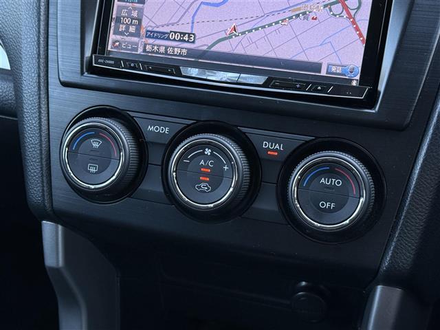 フォレスター 2.0XT アイサイト 衝突被害軽減装置 フルセグ地デジTV 車線逸脱警告 Bluetoothオーディオ アクセスキー パワ-シ-ト Wエアバッグ AAC ターボモデル 運転席エアバッグ メモリーナビ オートライト ABS(37枚目)