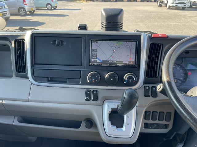 キャンター Ｗキャブロング全低床　１．５ｔ　全低床　Ｗキャブ　６速セミＡＴ　ナビＴＶ　ＥＴＣ　バックカメラ　キーレス　ドライブレコーダー前方　坂道発進補助　衝突軽減システム　車線逸脱　横滑り防止　リアヒーター（16枚目）