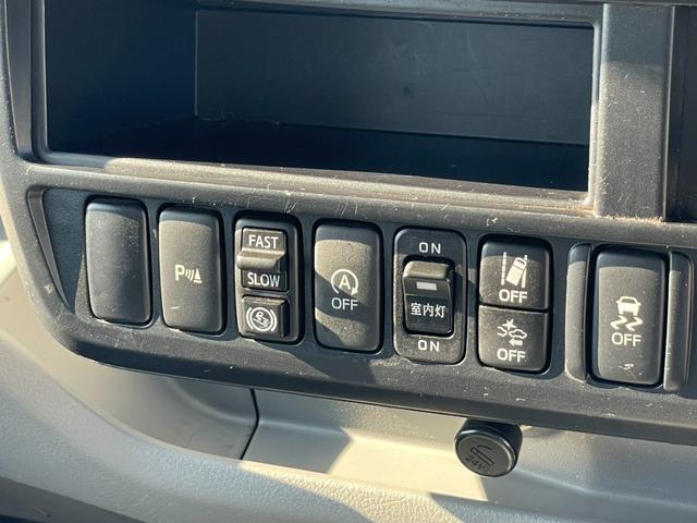 デュトロ ２ｔ　アルミドライバン　全低床　２ｔ　アルミドライバン　全低床　６速ＭＴ　ナビＴＶ　ドラレコ　バックカメラ　ラッシングレール２段　ＬＥＤヘッドライト　電動格納ミラー　坂道発進補助装置　衝突軽減システム　車線逸脱　夏タイヤ積込（24枚目）