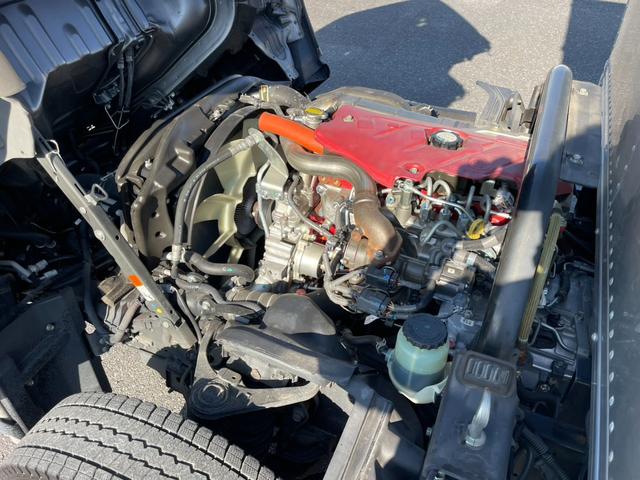 デュトロ ２ｔ　アルミドライバン　全低床　２ｔ　アルミドライバン　全低床　６速ＭＴ　ナビＴＶ　ドラレコ　バックカメラ　ラッシングレール２段　ＬＥＤヘッドライト　電動格納ミラー　坂道発進補助装置　衝突軽減システム　車線逸脱　夏タイヤ積込（41枚目）