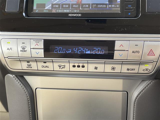 ＴＸ　Ｌパッケージ　マットブラックエディション　ワンオーナー　ＶＳＣ　社外メモリナビ　ＦＭ／ＡＭ／Ｂｌｕｅｔｏｏｔｈ／ＣＤ／ｉＰｏｄ／ＤＶＤ　フルセグ　サンルーフ　本革シート　衝突軽減システム　特別仕様車　バックカメラ　クリアランスソナー(17枚目)