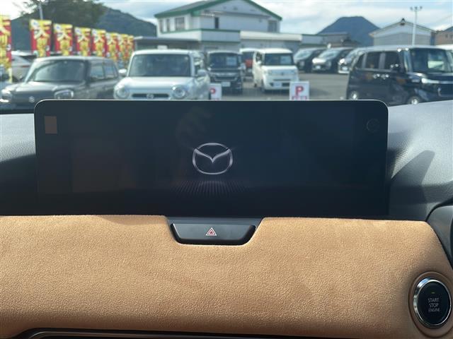 ＣＸ－６０ ＸＤ－ハイブリッド　プレミアムスポーツ　パノラマサンルーフ　純正１２．３インチナビ　全方位カメラ　フルセグ　Ｂｌｕｅｔｏｏｔｈオーディオ　ＨＤＭＩ　ＵＳＢ　レーダークルーズコントロール　ブラインドスポットモニター　社外２２インチアルミ（6枚目）