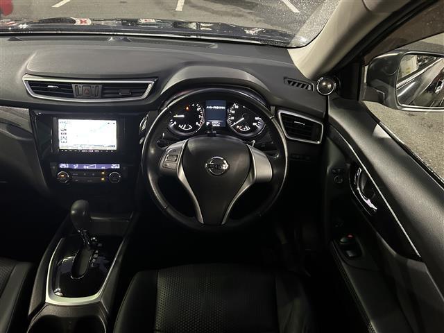 エクストレイル ２０Ｘ　社外ＳＤナビ　フルセグテレビ　ドラレコ前方　４ＷＤ　社外ＥＴＣ　シートヒーター前席　Ｂｌｕｅｔｏｏｔｈ接続　純正フロアマット　スマートキー　純正アルミ　横滑り防止装置　ＬＥＤヘッドライト　禁煙車（21枚目）