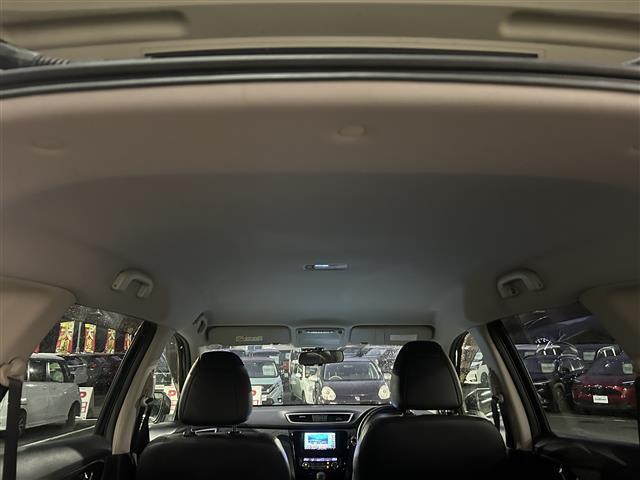 エクストレイル ２０Ｘ　社外ＳＤナビ　フルセグテレビ　ドラレコ前方　４ＷＤ　社外ＥＴＣ　シートヒーター前席　Ｂｌｕｅｔｏｏｔｈ接続　純正フロアマット　スマートキー　純正アルミ　横滑り防止装置　ＬＥＤヘッドライト　禁煙車（25枚目）