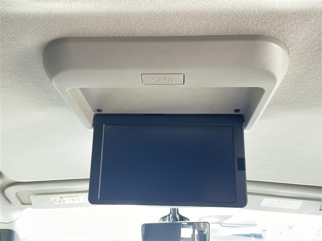 セレナ ｅ－パワー　ハイウェイスターＶ　純正１０インチナビ　フルセグ　ＤＶＤ再生　Ｂｌｕｅｔｏｏｔｈオーディオ　アラウンドビューモニター　後席１２．８インチモニター　プロパイロット　両側パワースライド　ＬＥＤヘッドライト　ＥＴＣ　禁煙車（4枚目）