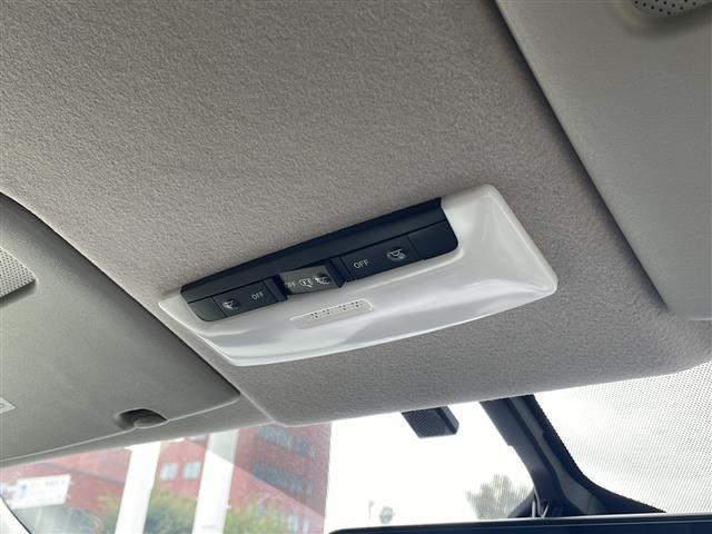 セレナ ｅ－パワー　ハイウェイスターＶ　純正１０インチナビ　フルセグ　ＤＶＤ再生　Ｂｌｕｅｔｏｏｔｈオーディオ　アラウンドビューモニター　後席１２．８インチモニター　プロパイロット　両側パワースライド　ＬＥＤヘッドライト　ＥＴＣ　禁煙車（40枚目）