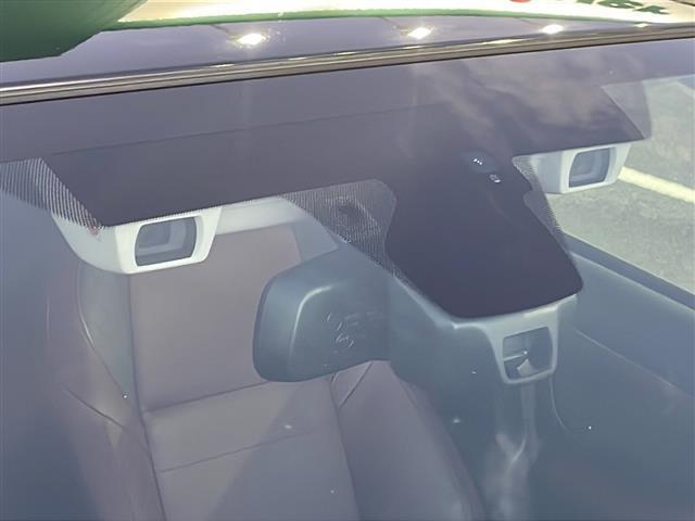 レヴォーグ ２．０ＳＴＩスポーツアイサイト　サンルーフ　純正ナビ　バックカメラ　ＳＴＩエアロ　ＨＫＳマフラー　レーダークルーズコントロール　レーンキープアシスト　ブラインドスポットモニター　ＬＥＤヘッドライト　ドライブレコーダー　シートヒーター（7枚目）