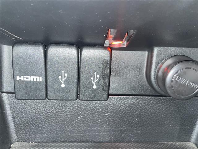 レヴォーグ ２．０ＳＴＩスポーツアイサイト　サンルーフ　純正ナビ　バックカメラ　ＳＴＩエアロ　ＨＫＳマフラー　レーダークルーズコントロール　レーンキープアシスト　ブラインドスポットモニター　ＬＥＤヘッドライト　ドライブレコーダー　シートヒーター（25枚目）