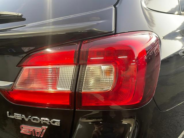 レヴォーグ ２．０ＳＴＩスポーツアイサイト　サンルーフ　純正ナビ　バックカメラ　ＳＴＩエアロ　ＨＫＳマフラー　レーダークルーズコントロール　レーンキープアシスト　ブラインドスポットモニター　ＬＥＤヘッドライト　ドライブレコーダー　シートヒーター（60枚目）