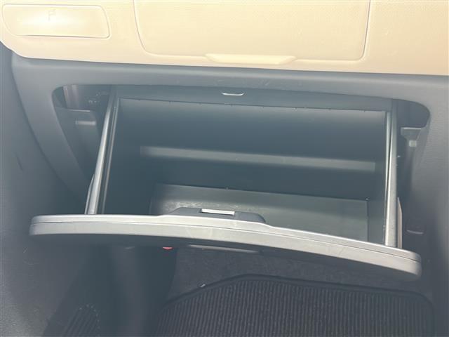 ミラココア ココアX 禁煙車 オーディオ オートエアコン アイドリングストップ ベンチシート CD スマートキー 純正フロアマット パワーステアリング パワーウィンドウ ABS ハロゲンライト 電動格納ミラー ドアバイザー(35枚目)